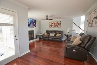 810 Williamsburg Ln in Charleston, SC - Building Photo - Building Photo