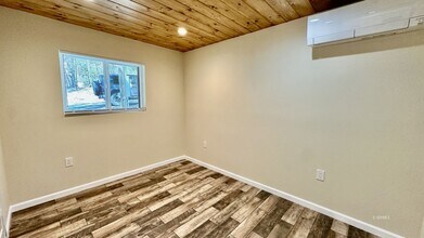 54705 Pine Crest Ave in Idyllwild, CA - Building Photo - Building Photo