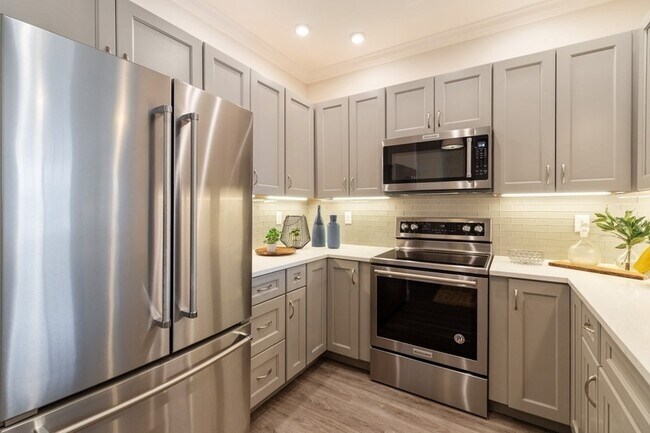 78 Foundry St, Unit #515 in Wakefield, MA - Foto de edificio - Building Photo