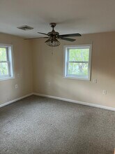 80 Greenwood Ct, Unit 80 Greenwood Apartment in Manchester, NH - Building Photo - Building Photo