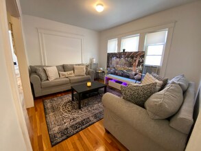 524 Hyde Park Ave in Boston, MA - Building Photo - Building Photo
