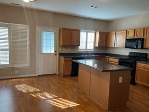 6747 S Grand Brook Cir in Richmond, VA - Building Photo - Building Photo