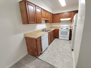 600 Reusens Rd in Lynchburg, VA - Foto de edificio - Building Photo