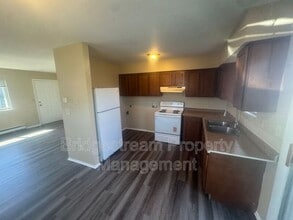 4650 Wayne Meadows Cir in Dayton, OH - Building Photo - Building Photo