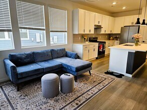 1811 Zephyr Rd in Fort Collins, CO - Building Photo - Building Photo