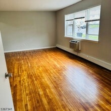 330 Franklin Ave in Rockaway, NJ - Building Photo - Building Photo