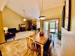 11408 Galleria Dr in Tampa, FL - Building Photo - Building Photo