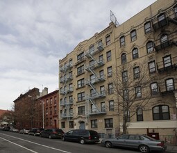 145 S 4th St in Brooklyn, NY - Building Photo - Building Photo