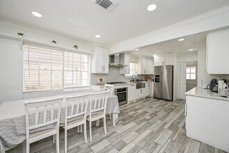 5506 Pebble Springs Dr in Houston, TX - Building Photo - Building Photo