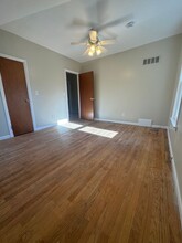 303 W John St in Bay City, MI - Building Photo - Building Photo