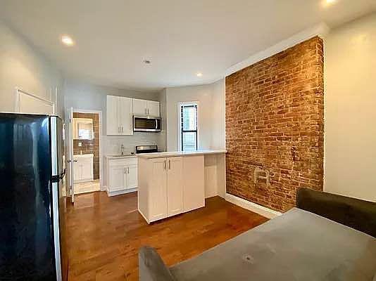 1883 Amsterdam Ave in New York, NY - Foto de edificio - Building Photo