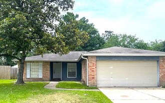 23107 Summergate Dr in Spring, TX - Building Photo
