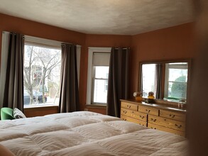 17 Holman St, Unit 1 in Boston, MA - Building Photo - Building Photo