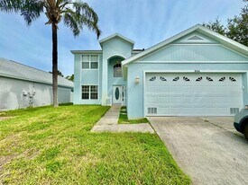 884 Addison Dr NE in St. Petersburg, FL - Building Photo