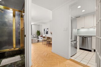 188 E 70th St in New York, NY - Building Photo - Building Photo