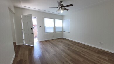 3875 Chamoune Ave in San Diego, CA - Building Photo - Building Photo