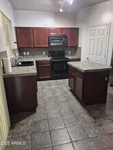 3020 W Cavalry Dr in Phoenix, AZ - Building Photo - Building Photo