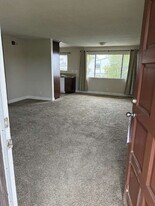 33951 Mariana Dr in Dana Point, CA - Building Photo