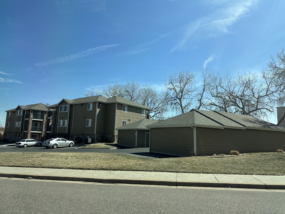 Highline Pointe Apartments in Centennial, CO - Building Photo