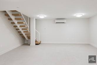 BRUCKNER BOULEVARD in Bronx, NY - Building Photo - Building Photo
