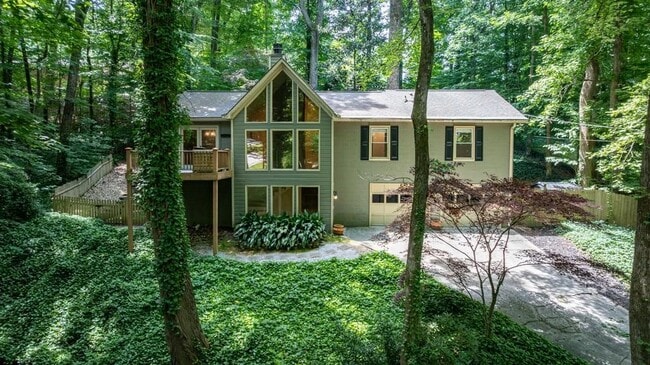 property at 102 Vanessa Dr