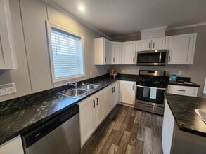 25 Modern Way in Iowa City, IA - Building Photo - Building Photo
