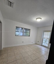 345 Malaga Ave in Coral Gables, FL - Building Photo - Building Photo