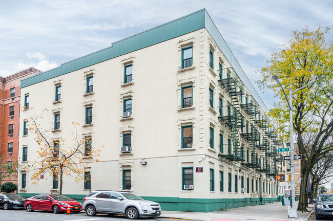 2071 Madison Ave in New York, NY - Foto de edificio - Building Photo