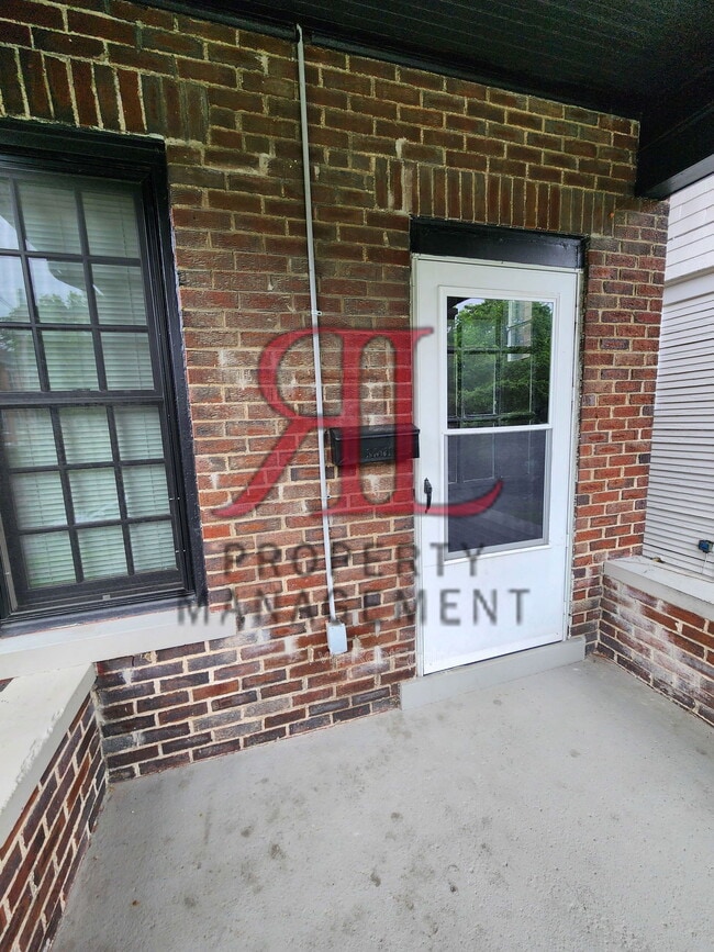 644 S Champion Ave in Columbus, OH - Foto de edificio - Building Photo