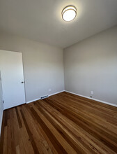 4528 N Lincoln Ave, Unit 2 in Chicago, IL - Building Photo - Building Photo