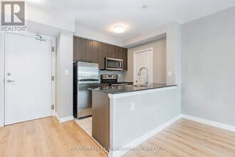 741 Sheppard Ave W in Toronto, ON - Building Photo - Building Photo