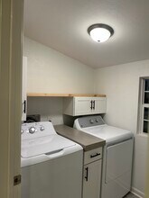 11 Rapa Dr, Unit 1 in Selkirk, NY - Foto de edificio - Building Photo