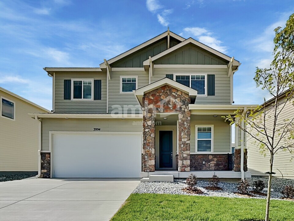 3994 Wyedale Way in Colorado Springs, CO - Foto de edificio