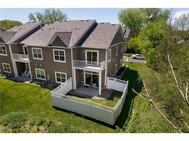 10829 S Shore Dr in Minneapolis, MN - Building Photo - Building Photo