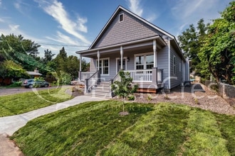 1001 Pomona St in Walla Walla, WA - Building Photo - Building Photo