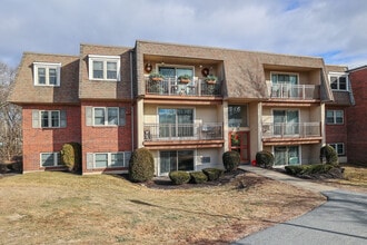 Folly Hill Meadows in Beverly, MA - Foto de edificio - Building Photo