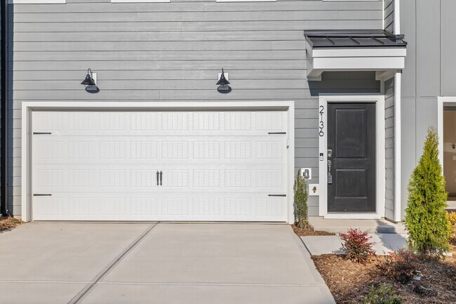 2136 Grouse Ski Cir in Apex, NC - Building Photo - Building Photo