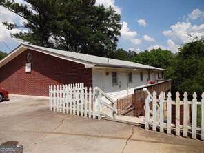 1457 Railroad Ave in Buford, GA - Foto de edificio