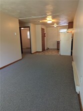 35 Gadoury Ave in Coventry, RI - Building Photo - Building Photo
