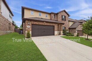 2410 Pitcher Rnch in San Antonio, TX - Building Photo