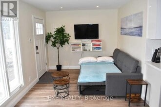 9 Balson Blvd in Whitchurch-Stouffville, ON - Building Photo - Building Photo