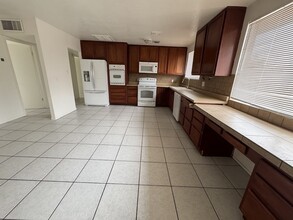 5502 W Catalina Dr in Phoenix, AZ - Building Photo - Building Photo