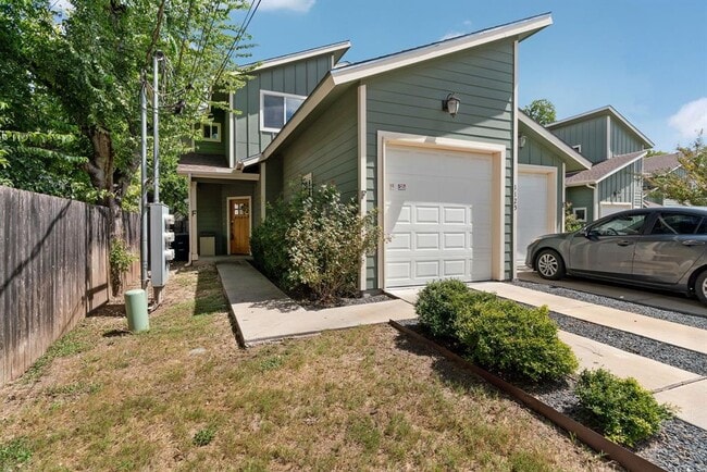 1125 Walton Ln in Austin, TX - Building Photo - Building Photo