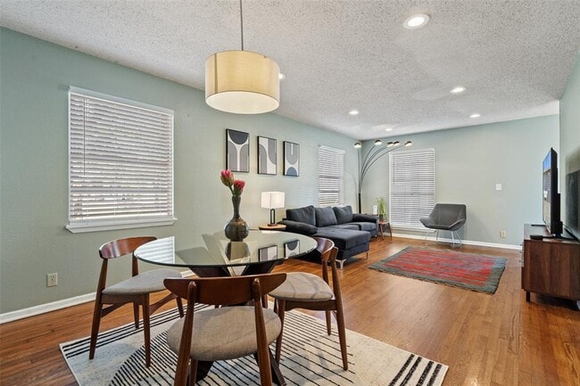 2105 Columbia Cove in Austin, TX - Building Photo - Building Photo