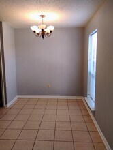 1754 Cedar Lake Dr, Unit A in Baton Rouge, LA - Foto de edificio - Building Photo