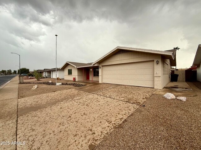 4559 E Dragoon Ave in Mesa, AZ - Building Photo - Building Photo