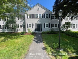 9 Willow Spring Cir in Hanover, NH - Building Photo