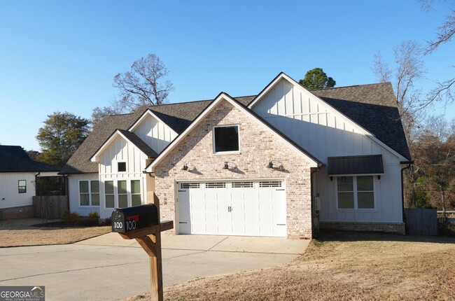 100 Lattice Bend in Bonaire, GA - Building Photo - Building Photo