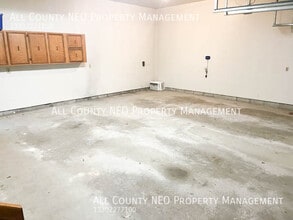 7068 Clingan Rd in Youngstown, OH - Building Photo - Building Photo