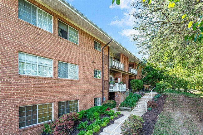 property at 5613 Franconia Rd